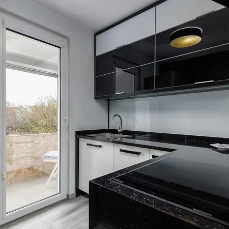 Centre Pet-friendly Koszalinska By Renters Apartment Kolobrzeg