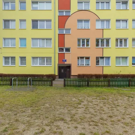 Centre Pet-friendly Koszalinska By Renters Apartment *